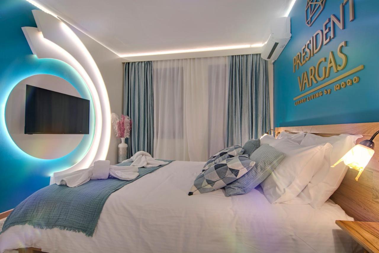 Iqoqo Hotels - Luxury Suites ヨアニナ エクステリア 写真