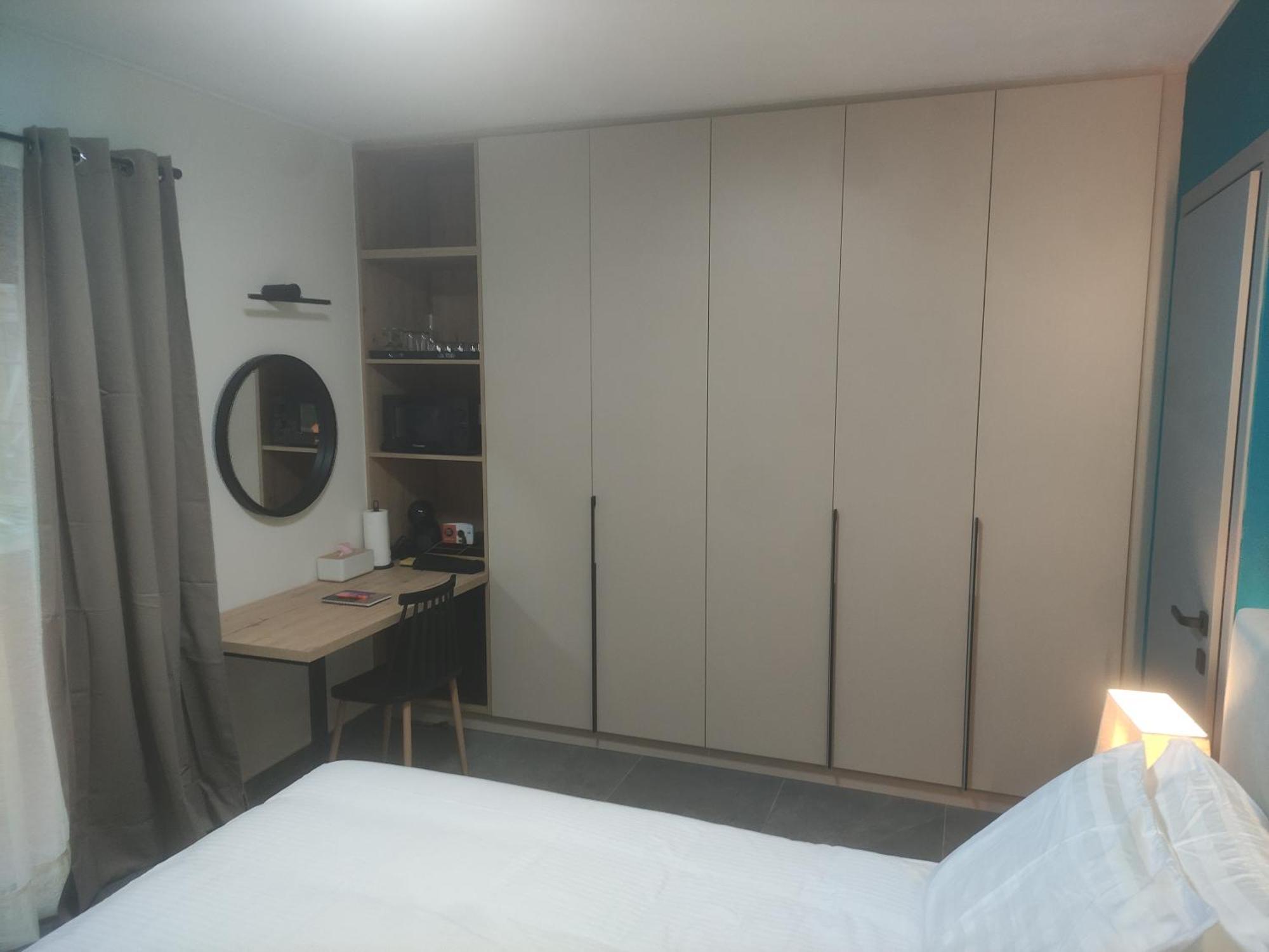 Iqoqo Hotels - Luxury Suites ヨアニナ エクステリア 写真